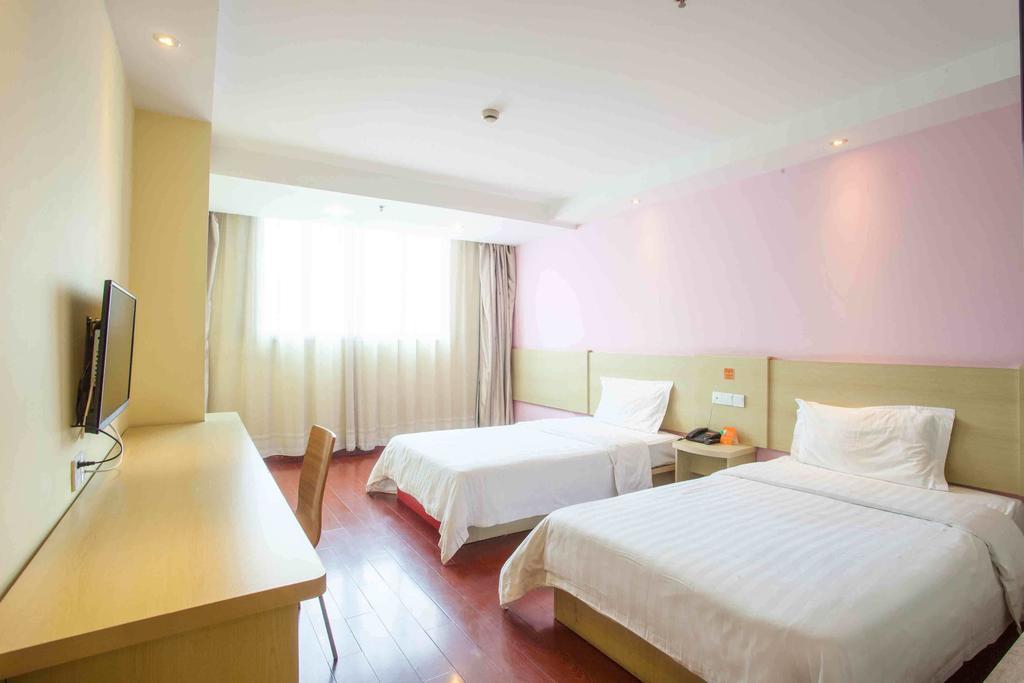 7Days Inn Changsha Jingwanzi International Furniture Square تشانج شا الغرفة الصورة