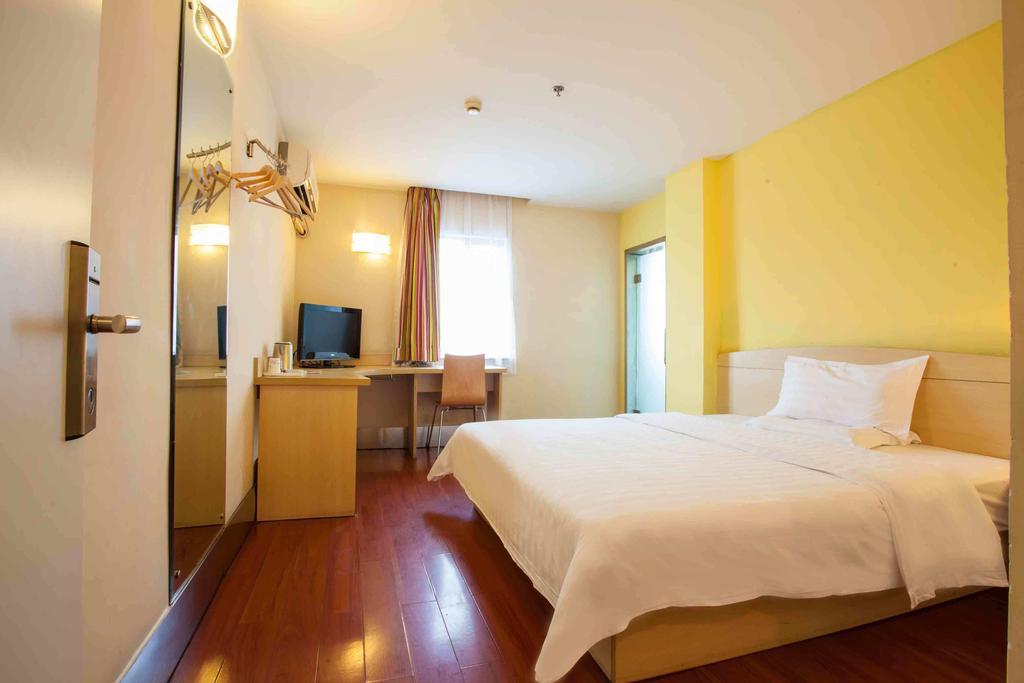 7Days Inn Changsha Jingwanzi International Furniture Square تشانج شا الغرفة الصورة
